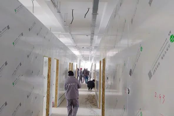 疫情就是命令，鍍鋁鋅鋼板銷售廠家宏鑫源緊急馳援多地方艙醫(yī)院建設(shè)(圖13)