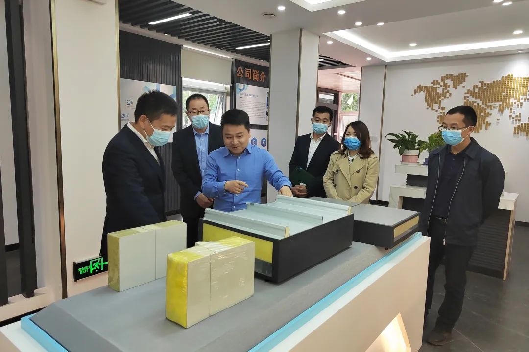 重慶市永川區(qū)委常委、副區(qū)長宋文到訪天津新宇代理廠家宏鑫源重慶金諾公司調(diào)研工作(圖3)