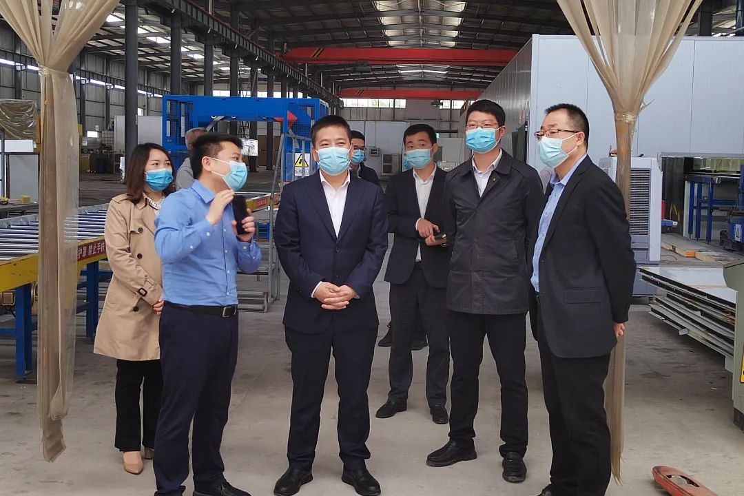 重慶市永川區(qū)委常委、副區(qū)長宋文到訪天津新宇代理廠家宏鑫源重慶金諾公司調(diào)研工作(圖4)
